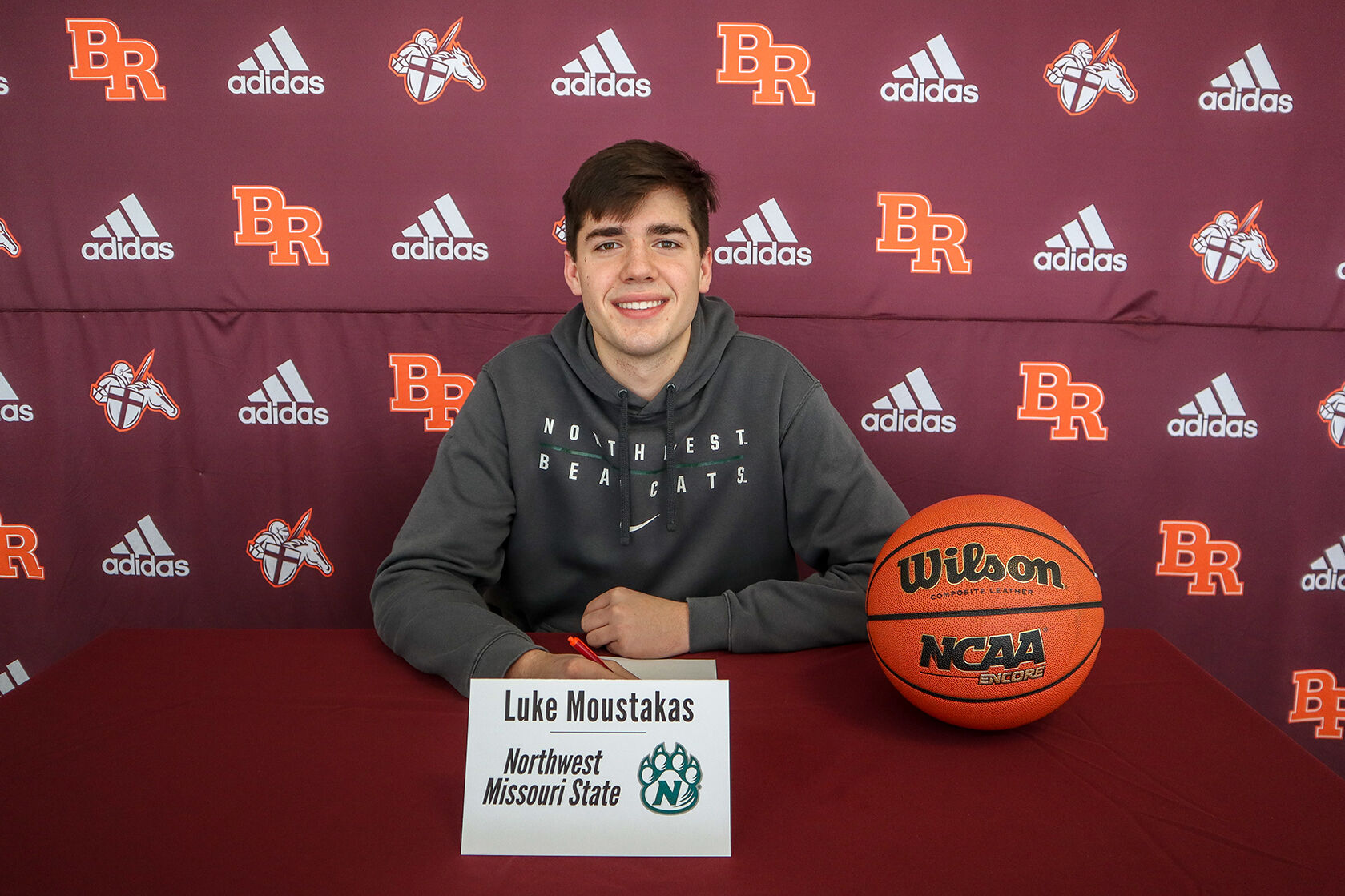 Br. Rice hoops star signs National Letter of Intent